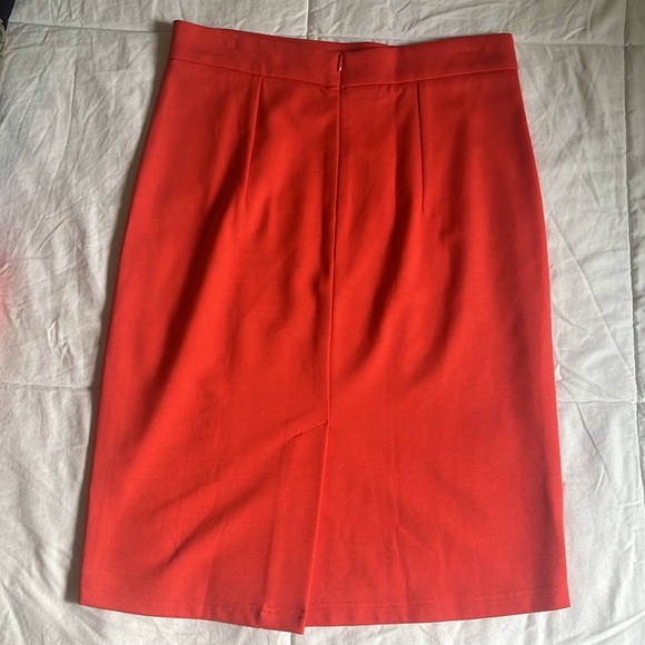 Bright red/orange pencil skirt - Picture 5 of 5